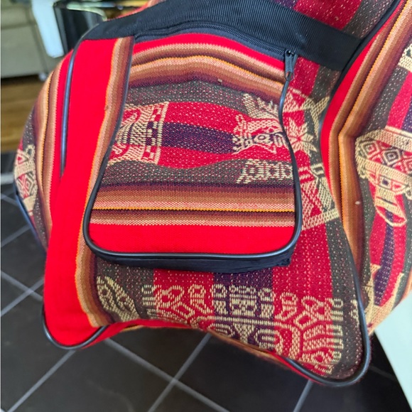 Large Peruvian Duffle Bag . Purchased in Peru. EUC Lots of pockets. - Picture 12 of 12